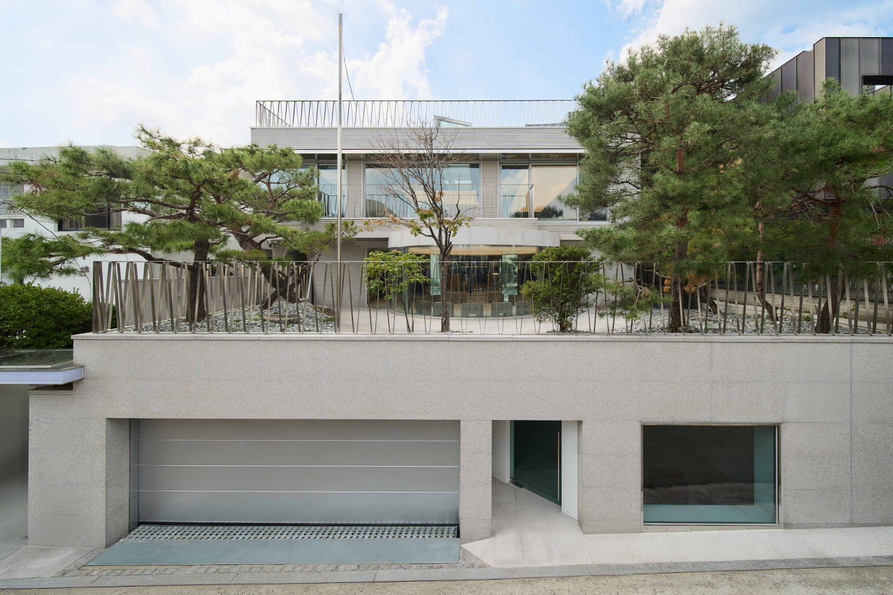 '산산기어', 한남동 플래그십 매장 오픈 - 뉴스 썸네일 이미지